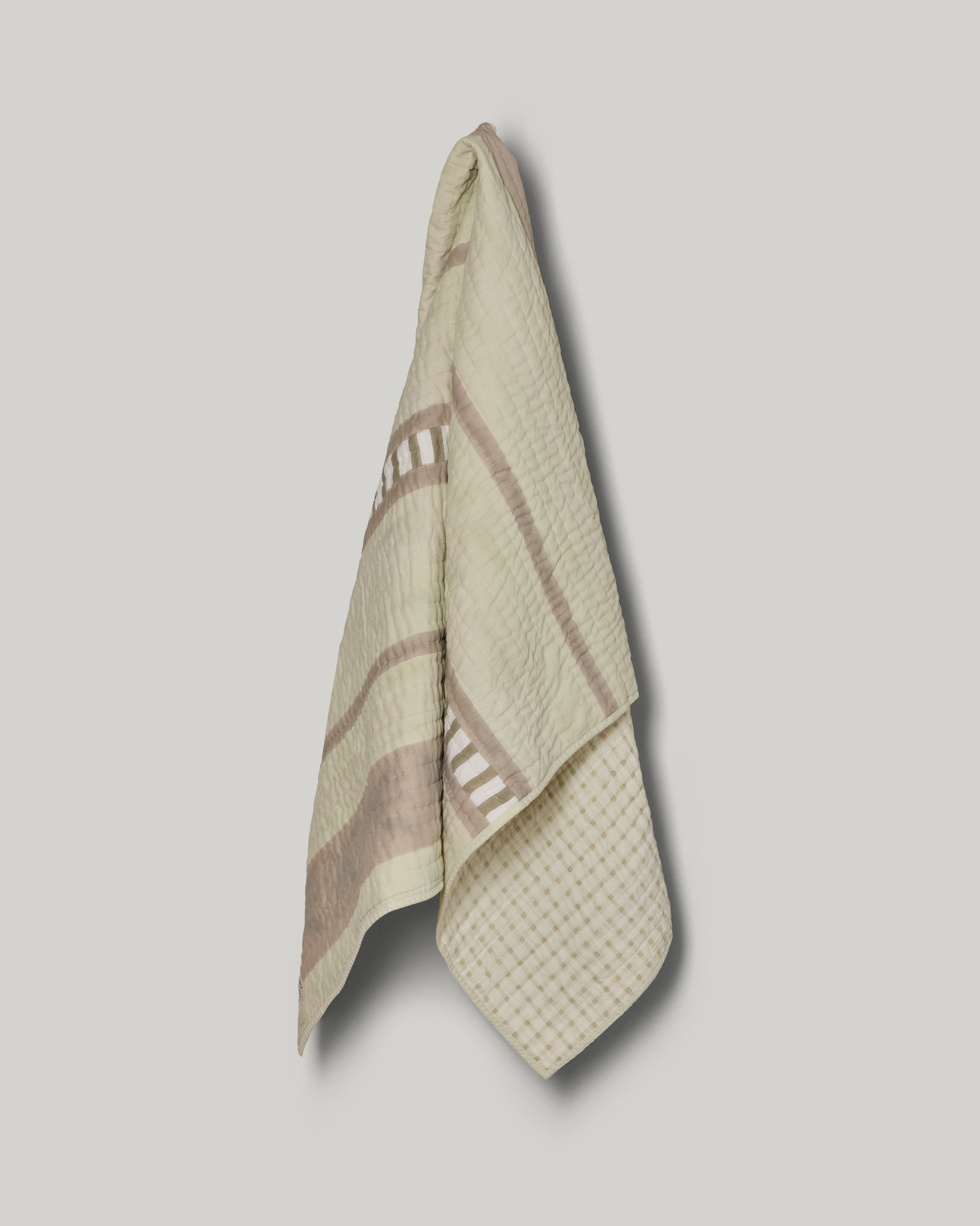 ANNI THROW
