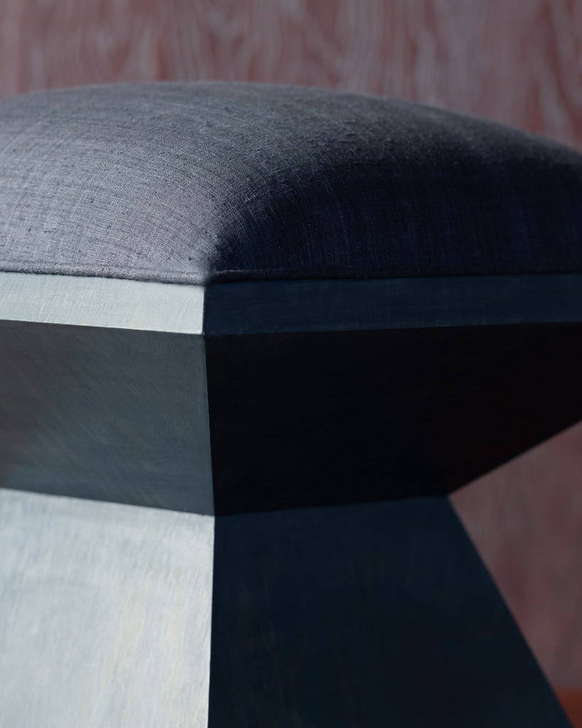 DIAMOND STOOL IN BLUE