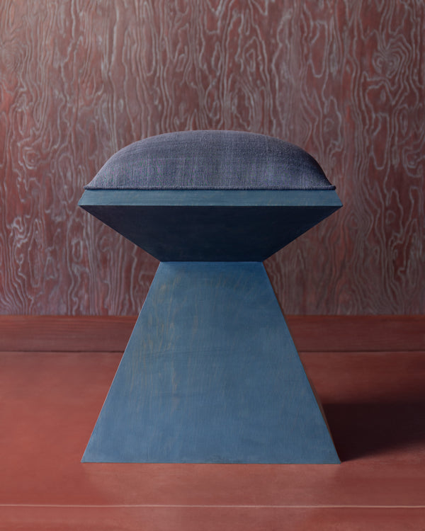 DIAMOND STOOL IN BLUE