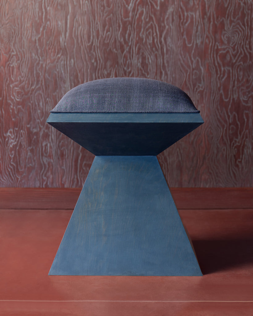 DIAMOND STOOL IN BLUE