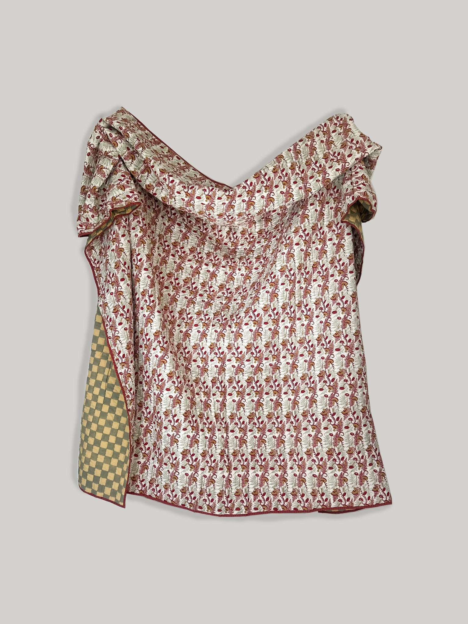 COMMUNE RED MUSHROOM QUILT