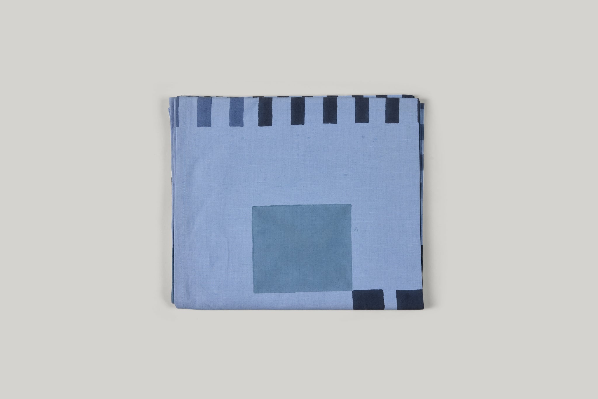 GUNTA TABLECLOTH