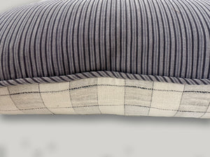 Chattai Maheshwari Pillow