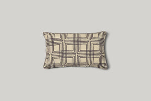 LEAFLET LUMBAR PILLOW