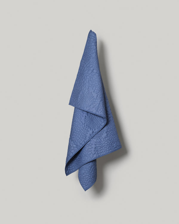 NADI TUBEROUS THROW