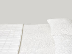 SHUNYA TUBEROUS QUILT