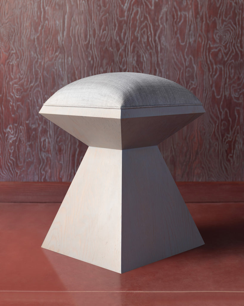 DIAMOND STOOL IN SILVER