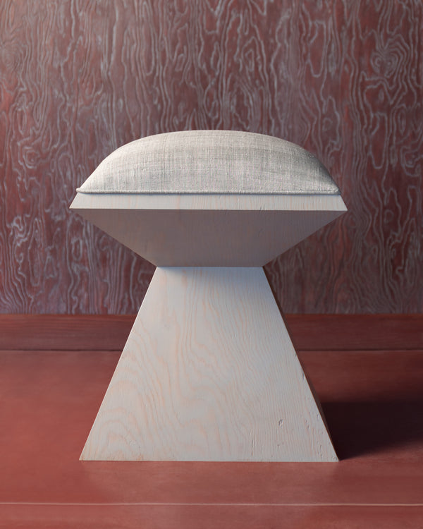 DIAMOND STOOL IN SILVER