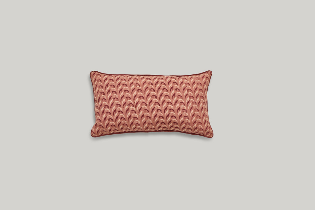 CHANTEUSE LUMBAR PILLOW