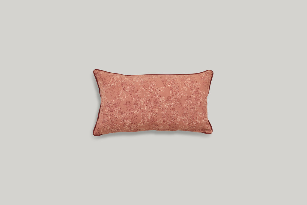 CHANTEUSE LUMBAR PILLOW
