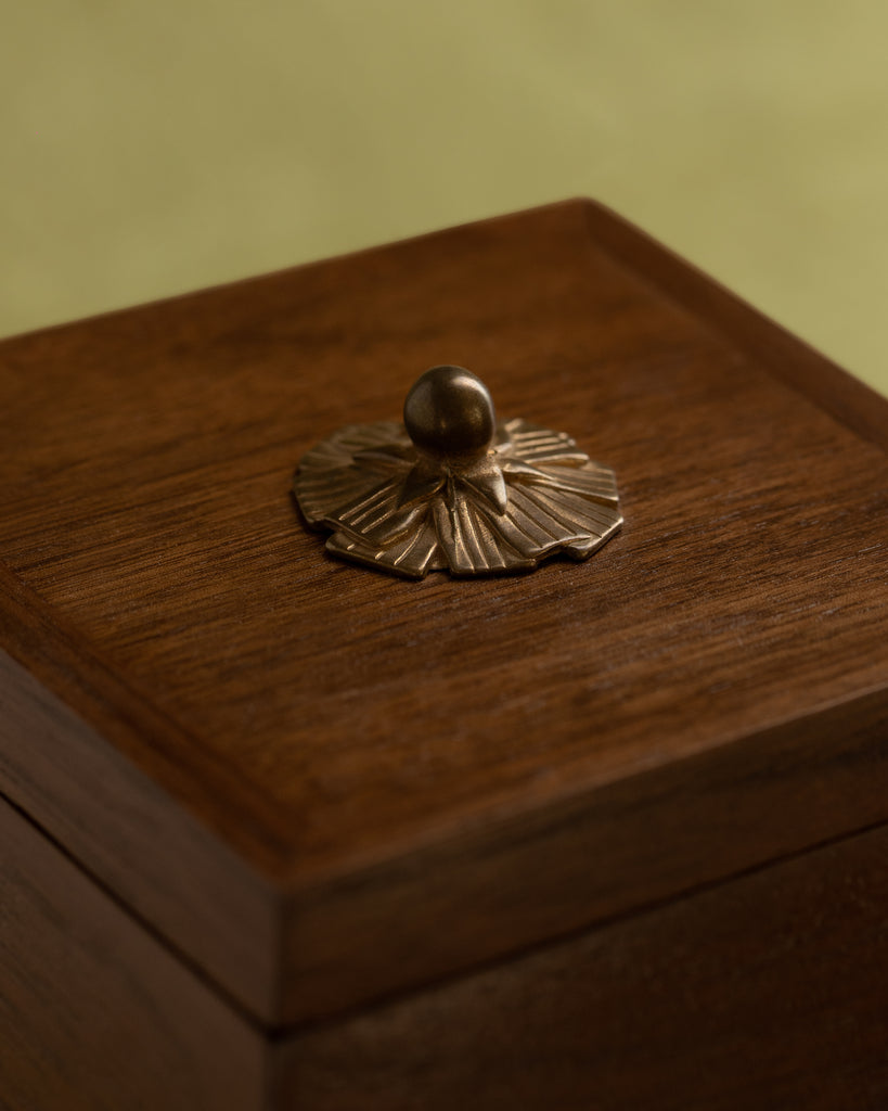 WALNUT BOX