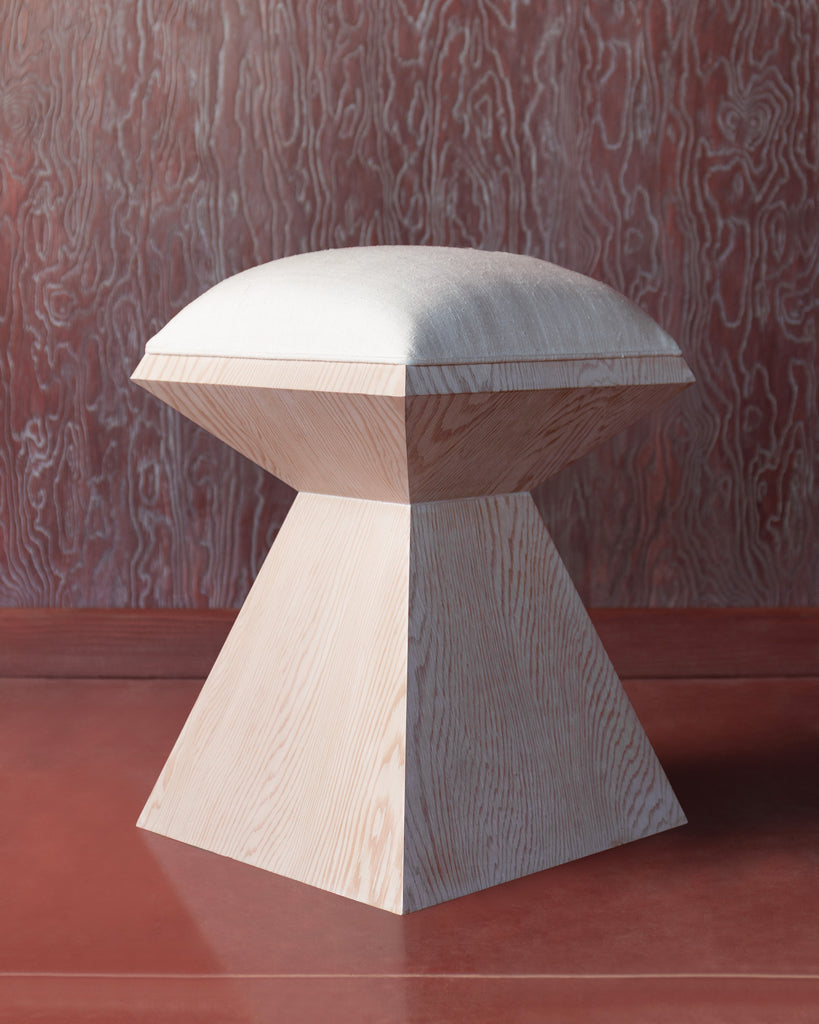 DIAMOND STOOL IN WHITE