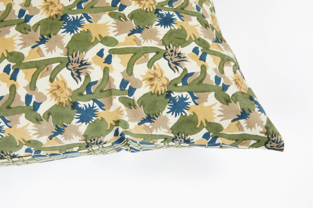 COMMUNE BLUE DOG BED